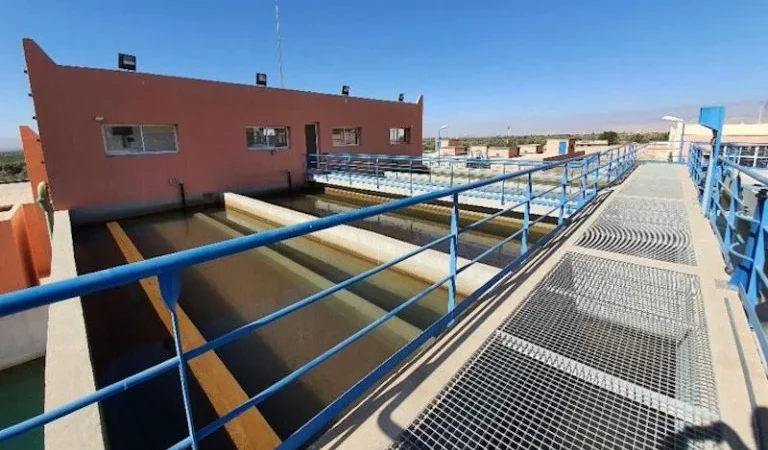 اضطرابات محتملة في التزويد بالماء بسبب تدخل تقني بمحطة المعالجة بقلعة السراغنة