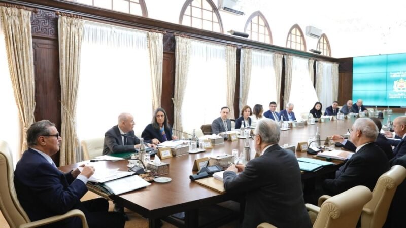 الحكومة تصادق على الحد الأدنى للأجر في النشاطات الفلاحية وغير الفلاحية