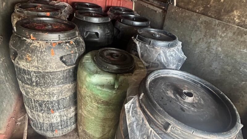 تعيين حارس قضائي على مصنع بقلعة السراغنة بعد حجز 1000 كلغ من “الهريسة” الفاسدة بابن جرير