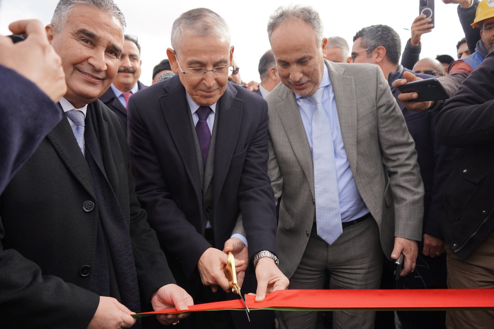 افتتاح ممر تحت أرضي بأكثر من 10 ملايير وإطلاق 207 حافلات جديدة بمراكش