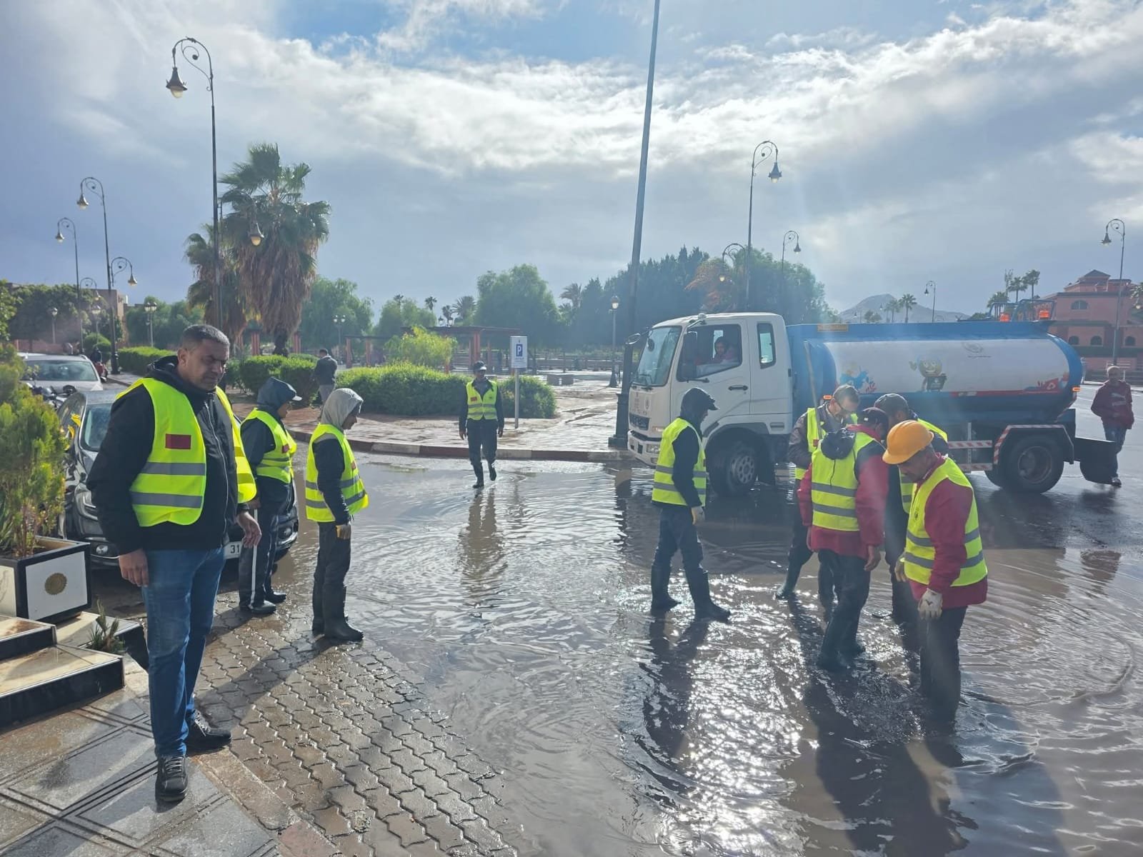 لجنة اليقظة تنجز أشغالا استبقاية بقلعة السراغنة