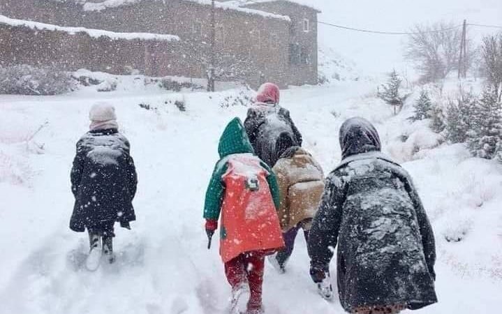 نشرة إنذارية: ثلوج وأمطار ورياح قوية مرتقبة بالمغرب