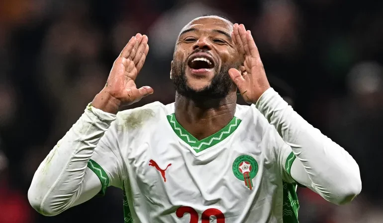 الركراكي: الكعبي نموذج يحتذى به