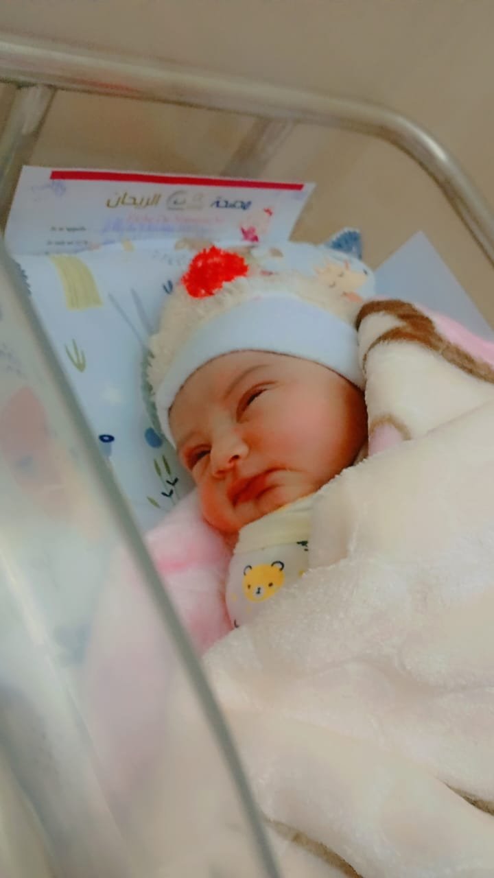 تهنئة..الإعلامي محمود بنفايزة يُرزق بمولودته الأولى