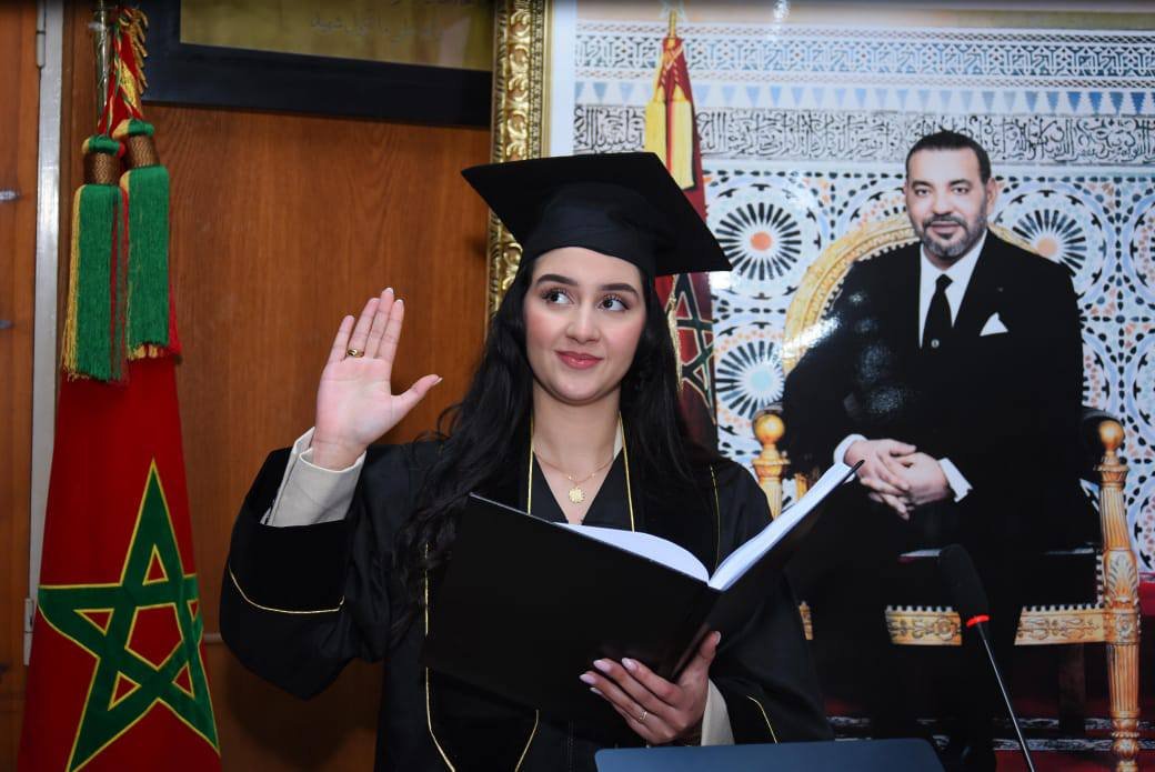 الرحامنة..منال الضراوي تحصل على الدكتوراه في الطب