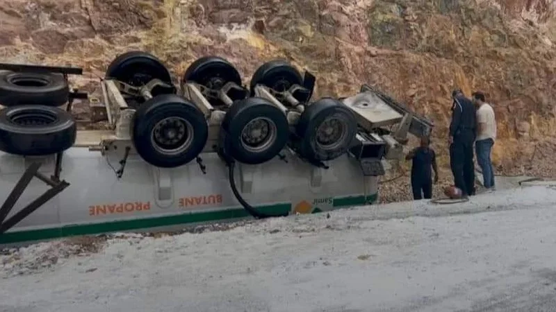 مصرع سائق طاكسي في حادث سير مروع بقلعة السراغنة