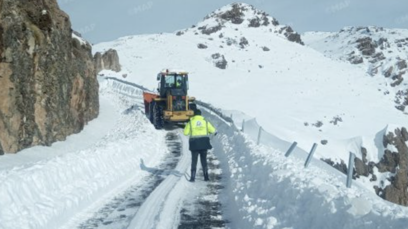 وزارة التجهيز تدعو إلى توخي الحيطة والحذر بسبب اضطرابات جوية