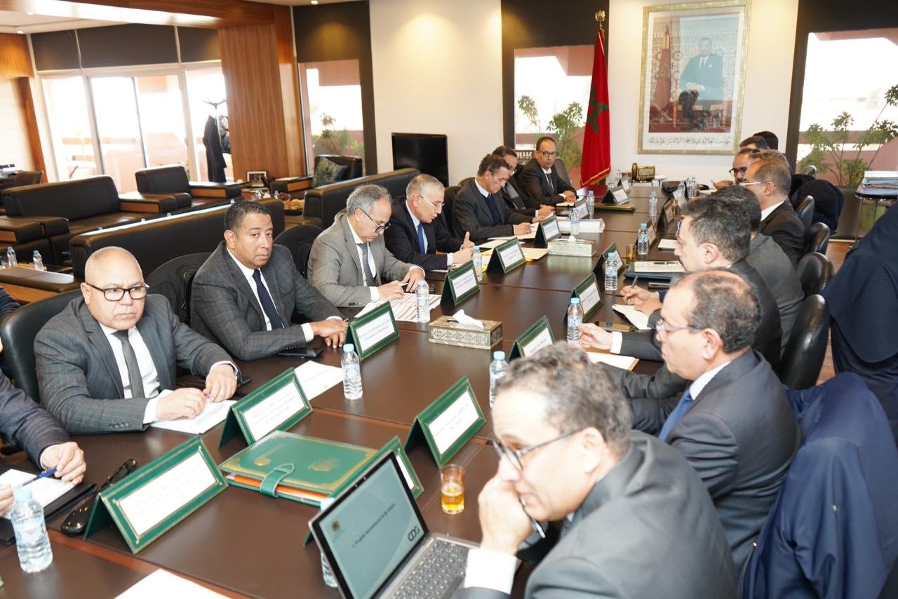 هذه مخرجات اجتماع جهة مراكش-آسفي و “سيديجي”..إنشاء قصر مؤتمرات جديد وتهيئة بينلقشالي