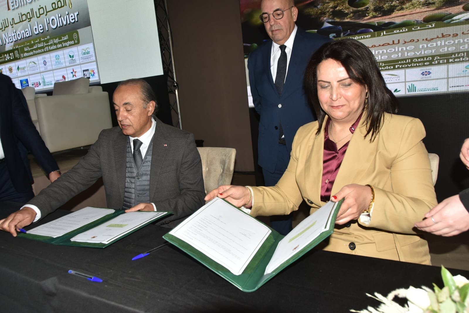 العطاوية..توقيع اتفاقيات شراكة لتعزيز الاستثمار الفلاحي بجهة مراكش-آسفي