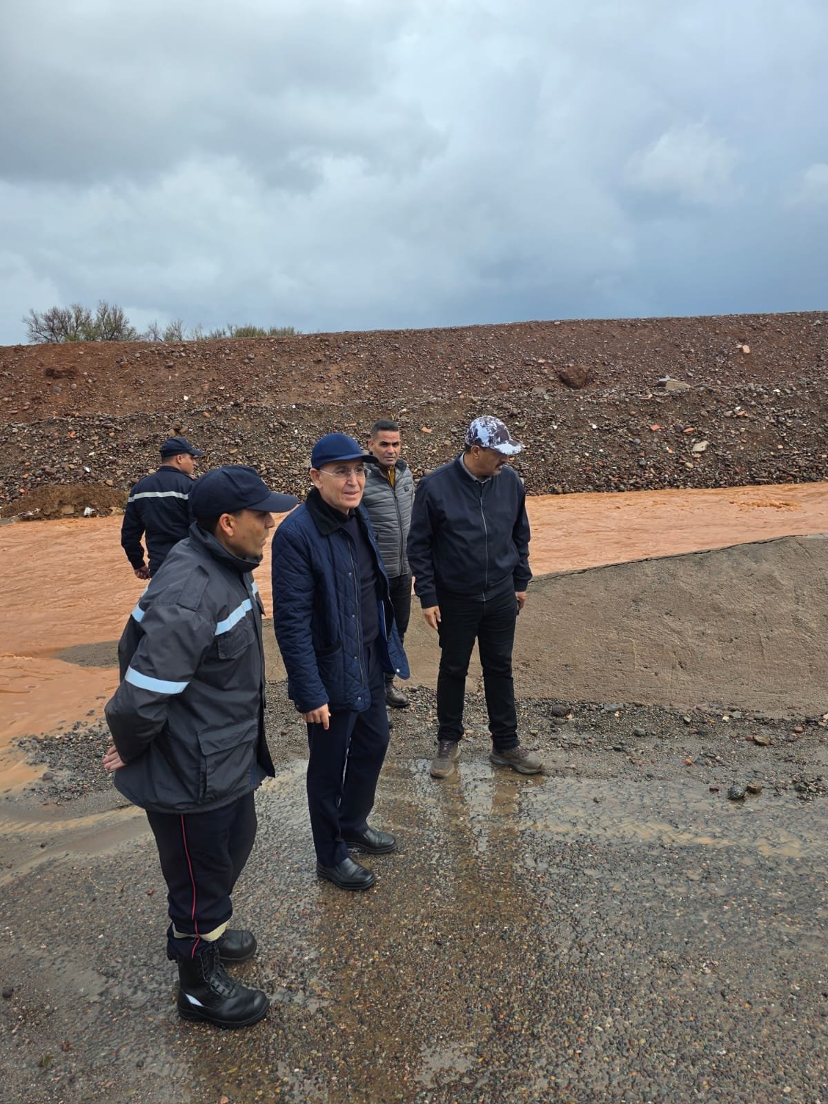 والي مراكش يتفقّد الطرق المتضررة من التساقطات المطرية