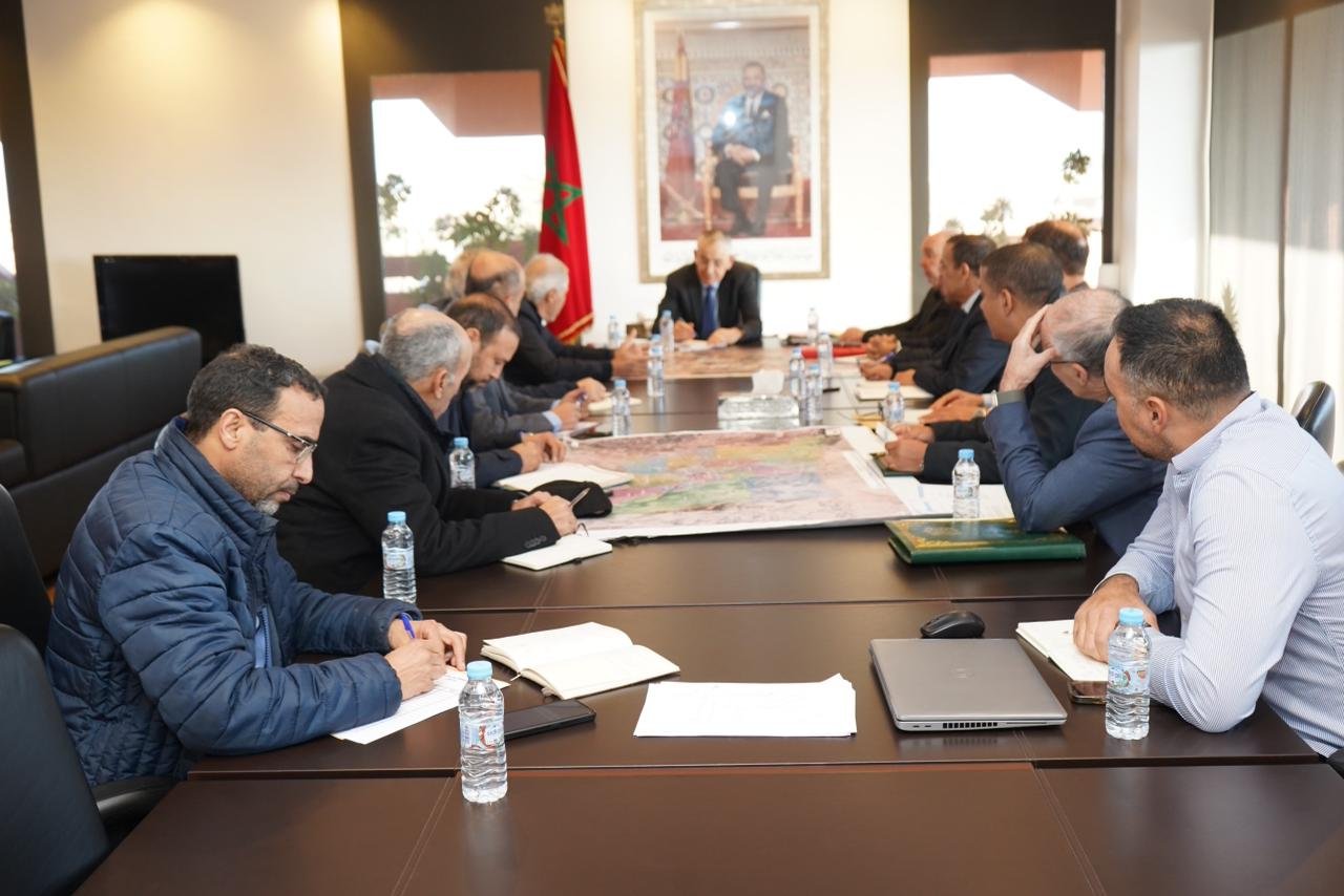 تبلغ تكلفتها 4,3 ملايير درهم..اجتماع يتتبع مشروع ربط مراكش الكبرى بمحطة تحلية مياه البحر