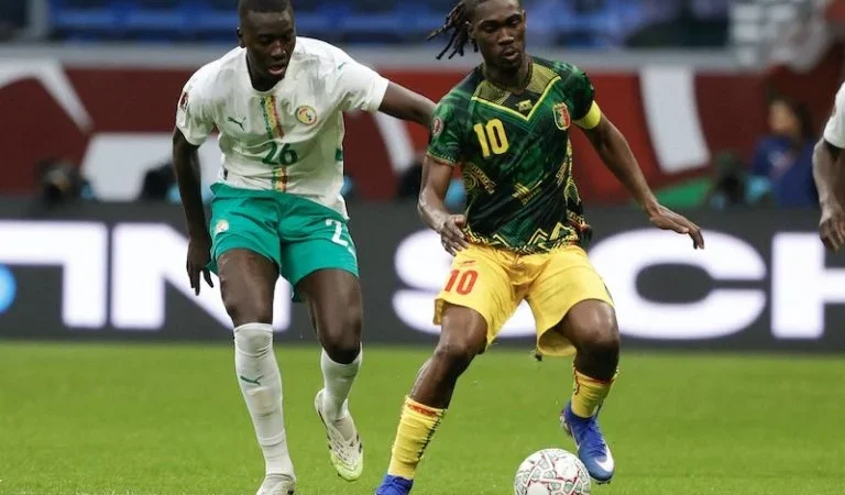 السنغال يتأهل لنصف نهائي “الكان”