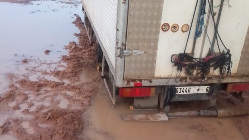 قلعة السراغنة..دوار السكارتة يغرق في الأوحال