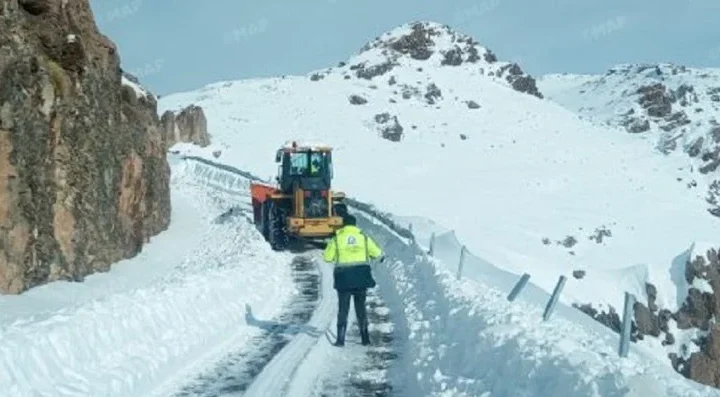 نشرة إنذارية: ثلوج وأمطار ورياح قوية