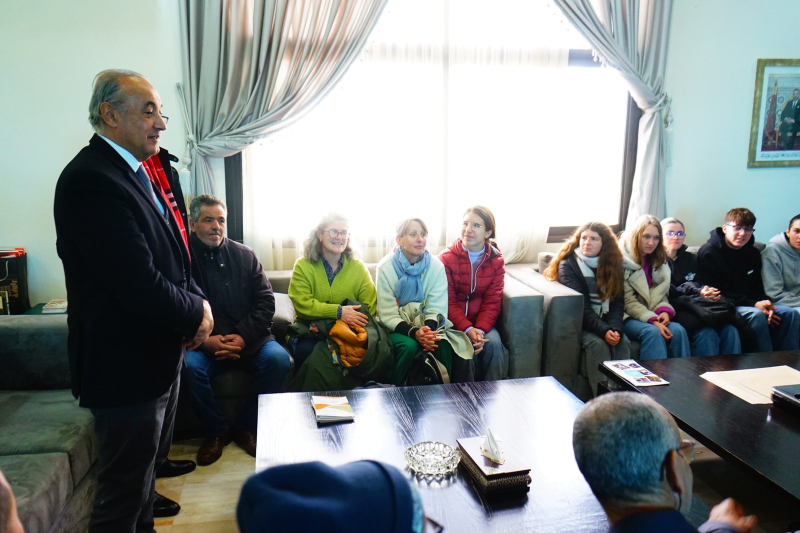 عامل قلعة السراغنة يستقبل وفدا تربويا فرنسيا