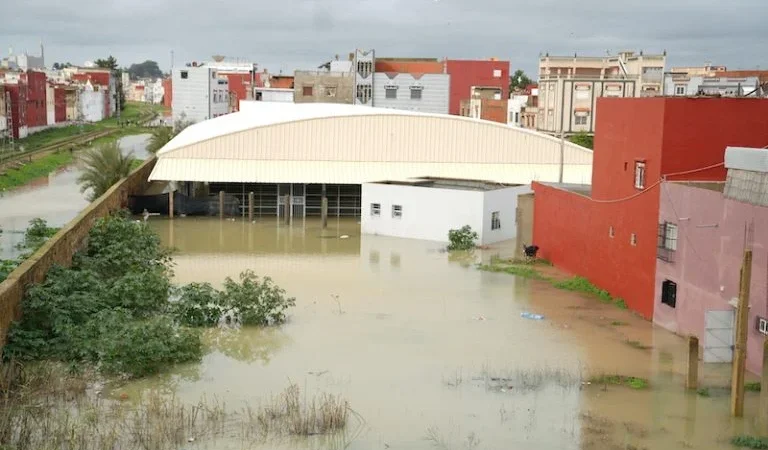 الداخلية تجلي أزيد من 108 آلاف شخص بسبب سوء الأحوال الجوية