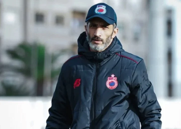 أولمبيك آسفي يقيل مدربه زكرياء عبوب