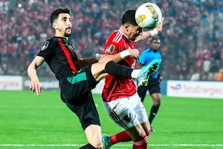 “كاف” تحيل ملف مباراة الأهلي والجيش الملكي على اللجنة التأديبية