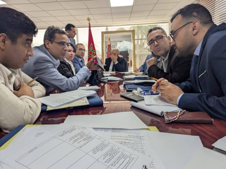 مدير أكاديمية مراكش يجتمع بنقابة المتصرفين التربويين