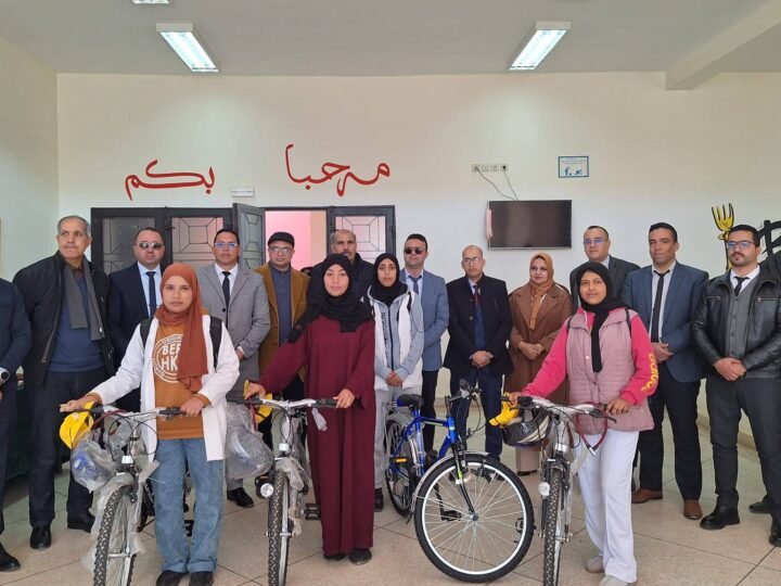 توزيع دراجات هوائية على تلاميذ إعدادية أولاد الشرقي بالسراغنة