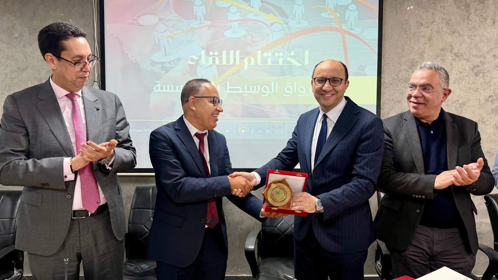 طارق يستعرض السياق التاريخي لمؤسسة الوسيط