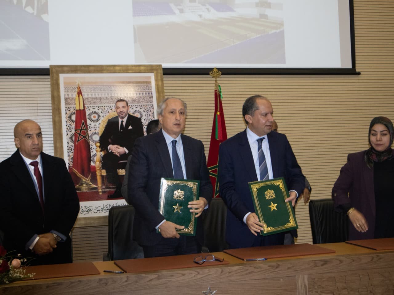 الوزير برادة والعامل طالب يطلقان مشاريع تربوية ورياضية باليوسفية