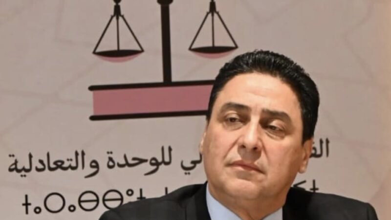 عمر حجيرة يؤطر لقاءً تواصليا استقلاليا بقلعة السراغنة