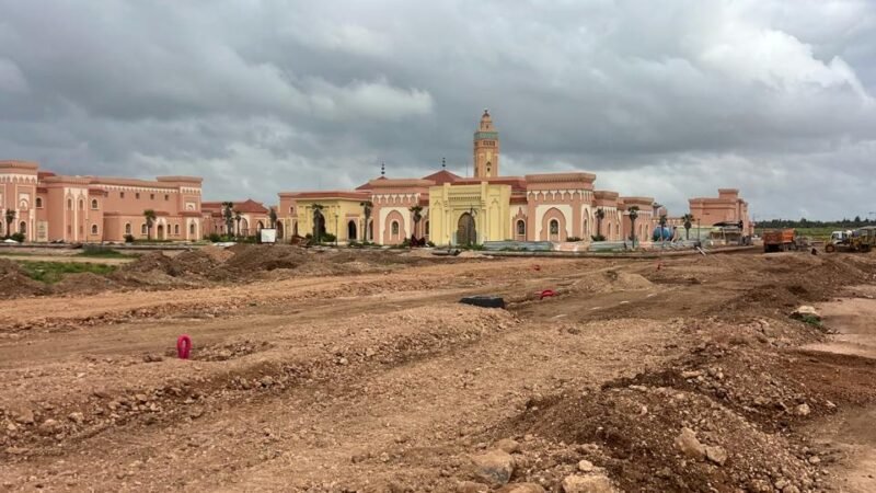 مركب ديني بـ4 ملايير ونصف يتهالك بسبب تعثر الأشغال في ابن جرير