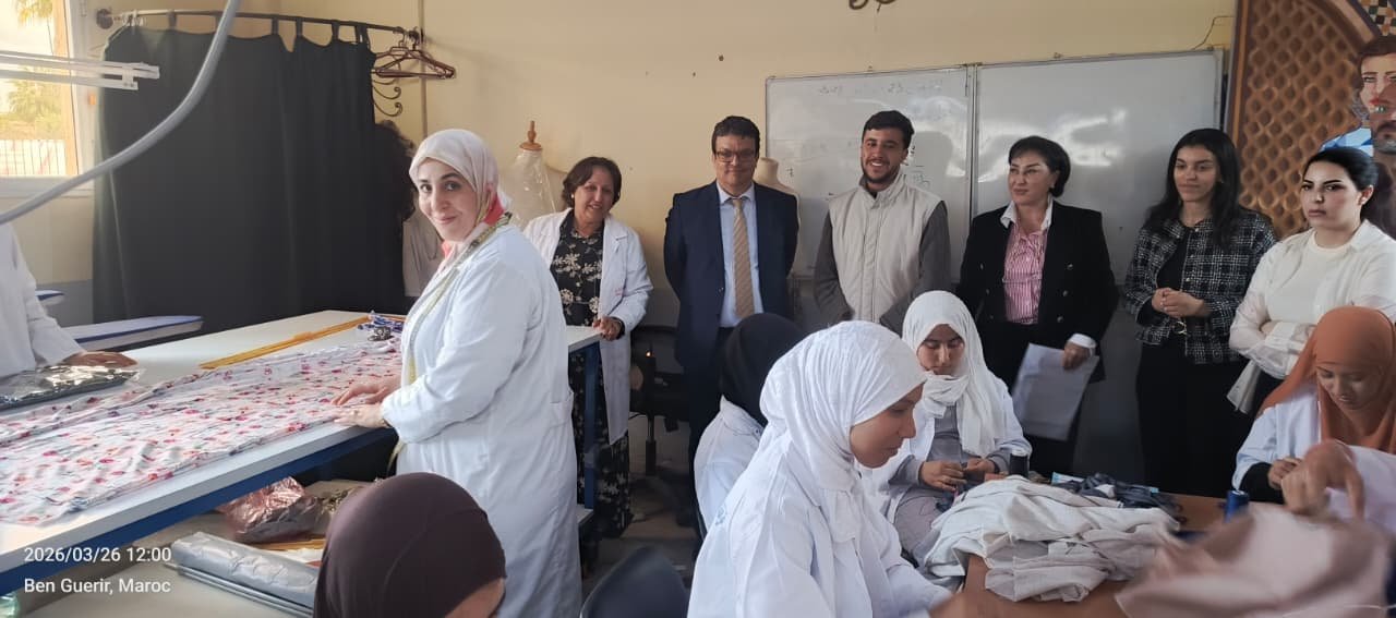 عامل الرحامنة يتتبع برامج التكوين المهني