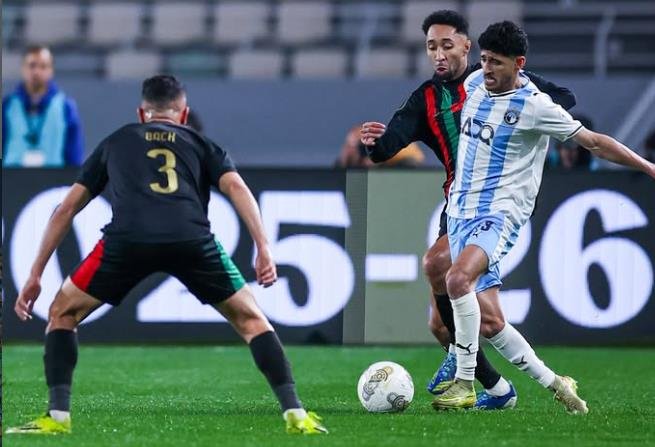 الجيش الملكي يتعادل مع ضيفه بيراميدز المصري