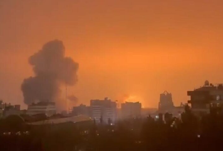 ترامب يعلن ضرب جزيرة خرج الإيرانية ويهدد بتدمير بنيتها النفطية