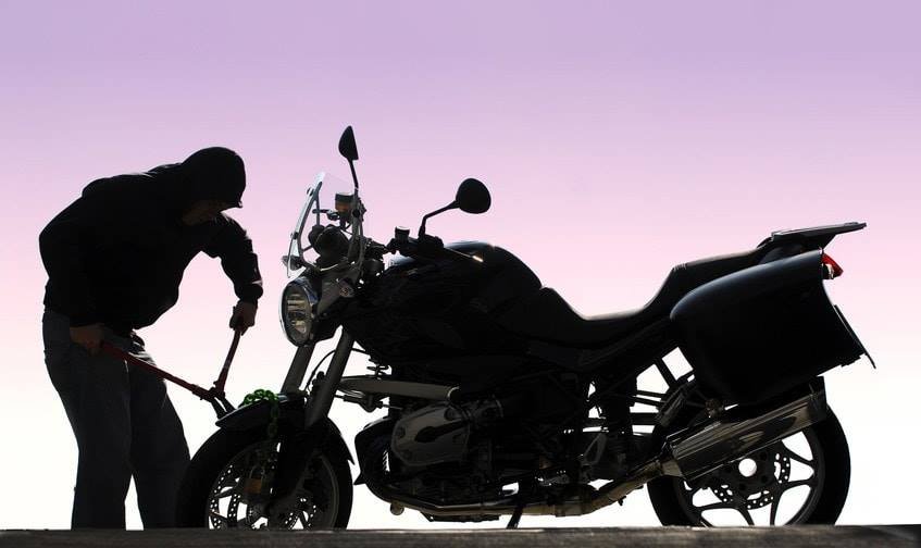 اعتقال قاصر يسرق الدراجات النارية ويبيعها لمروجي المخدرات بالرحامنة