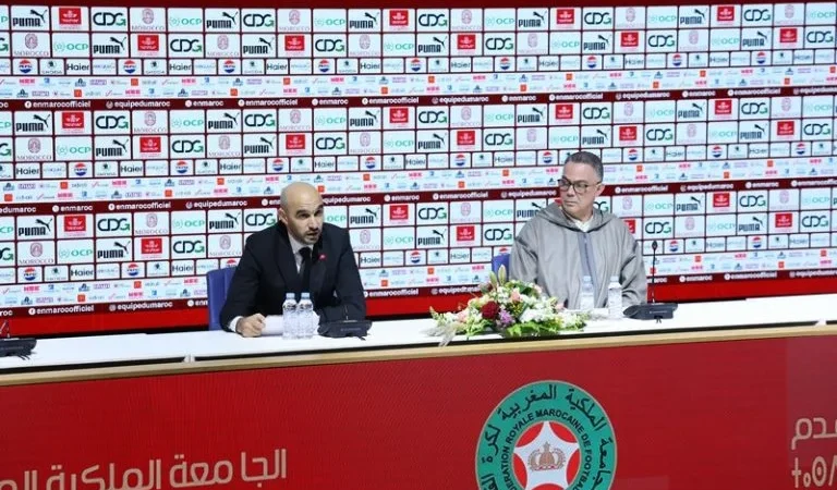 الجامعة تكرّم الركراكي