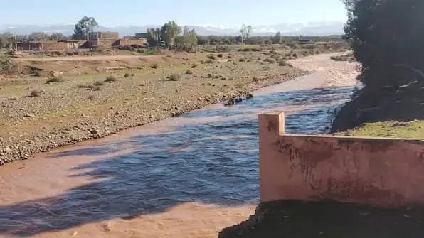 الدرك يحقق في وفاة شخص بعد عبور وادي تساوت بقلعة السراغنة