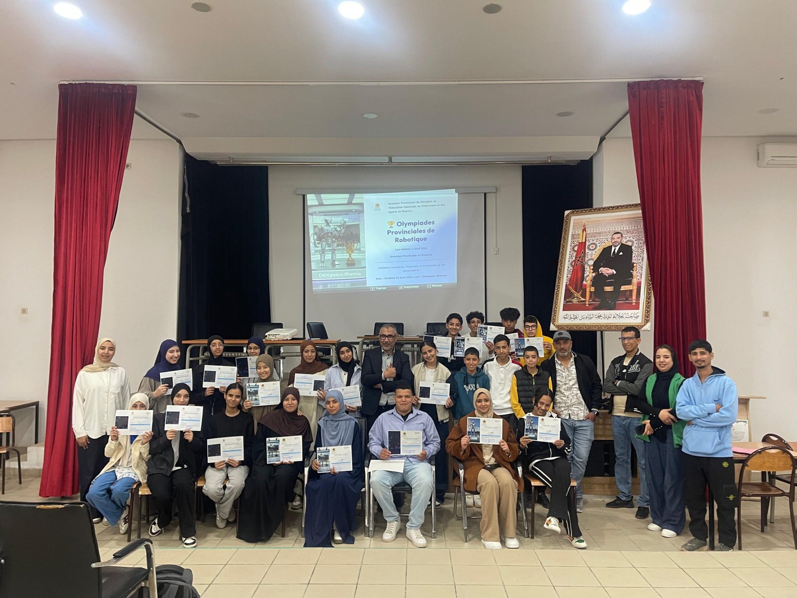 تلاميذ الإعدادية الجديدة يتألقون في أولمبياد الروبوتيك بالرحامنة