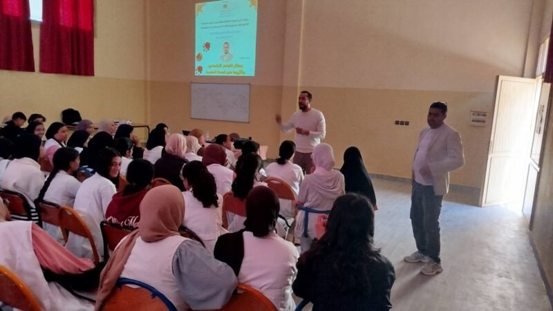 ابن جرير..نشاط تربوي للتحسيس بتأثير وسائل التواصل الاجتماعي على الصحة النفسية