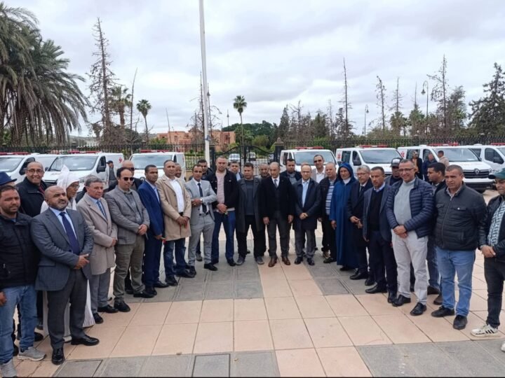 هذه هي الجماعات المستفيدة من سيارات الإسعاف بالسراغنة