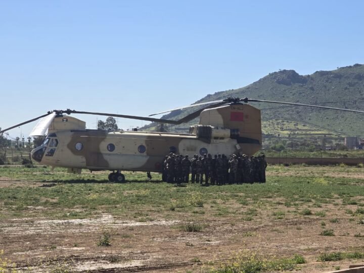 مروحية تنقل رجال سلطة متدربين إلى قلعة السراغنة