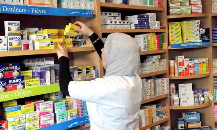 الحكومة تصادق على مدونة الأدوية ومرسوم طلبة الطب