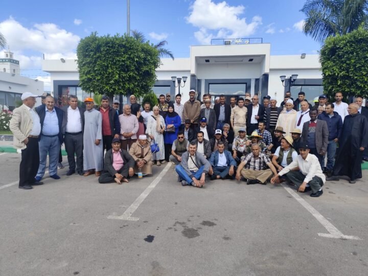 فلاحون من الرحامنة يزورون ملتقى مكناس