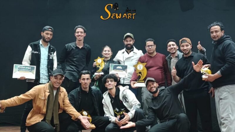 فرقة سوار شيشاوة تتوج بالجائزة الكبرى للملتقى المسرحي الدولي بأكادير