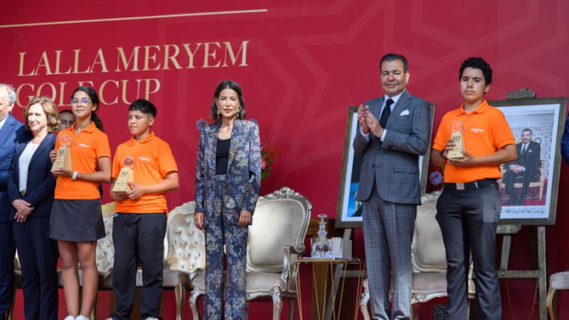 الأمير مولاي رشيد والأميرة للا مريم يترأسان حفل تسليم جوائز في رياضة الغولف