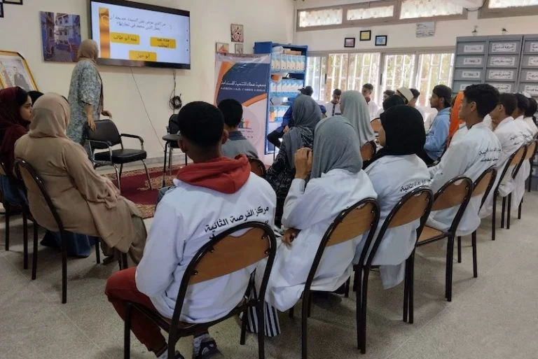 منشطو مدارس الفرصة الثانية ينتظرون الأجور منذ 8 أشهر بمراكش