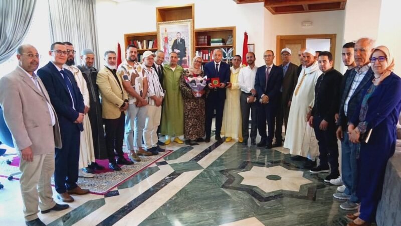 عامل السراغنة يستقبل فلاحي الإقليم المتوجين في ملتقى مكناس