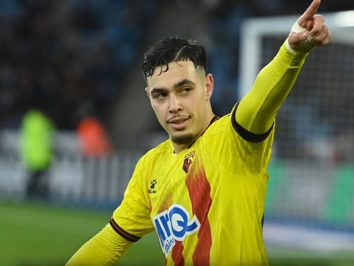 عثمان معما يتوج بجائزة أفضل لاعب شاب في واتفورد