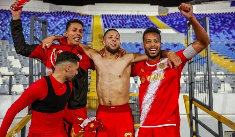الوداد يرتقي في الترتيب بعد فوز ثمين على الرجاء