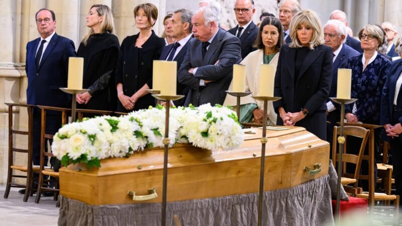 الأميرة للا مريم تحضر جنازة أرملة شيراك