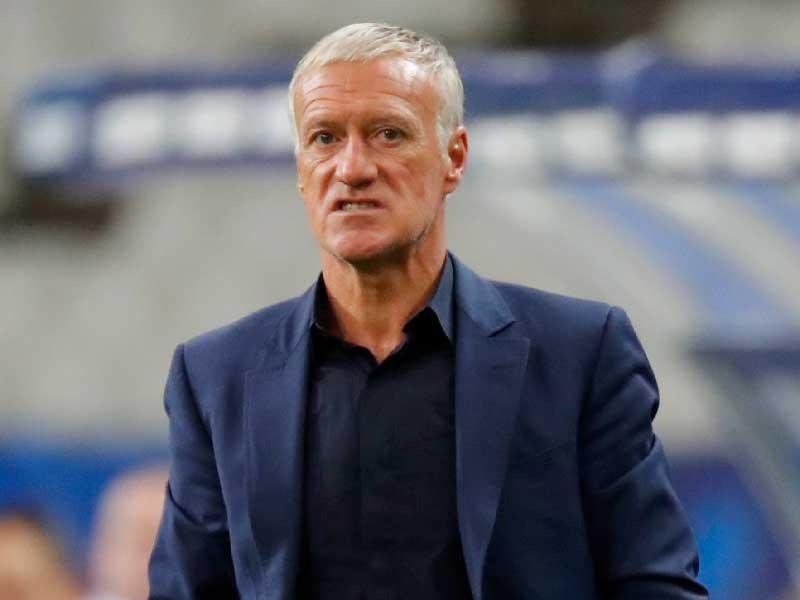بسبب وفاة والدته..مدرب فرنسا يغيب عن مواجهة النرويج