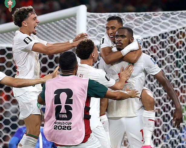المغرب يهزم الطواحين الهولندية ويتأهل لثمن نهائي كأس العالم