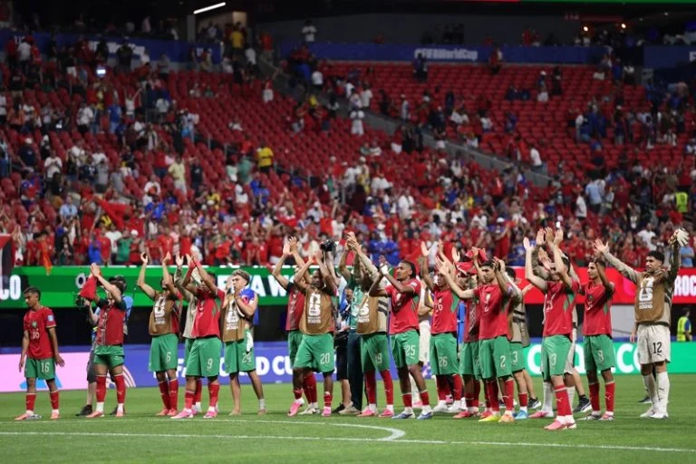 المغرب يواجه الطواحين الهولندية في المونديال